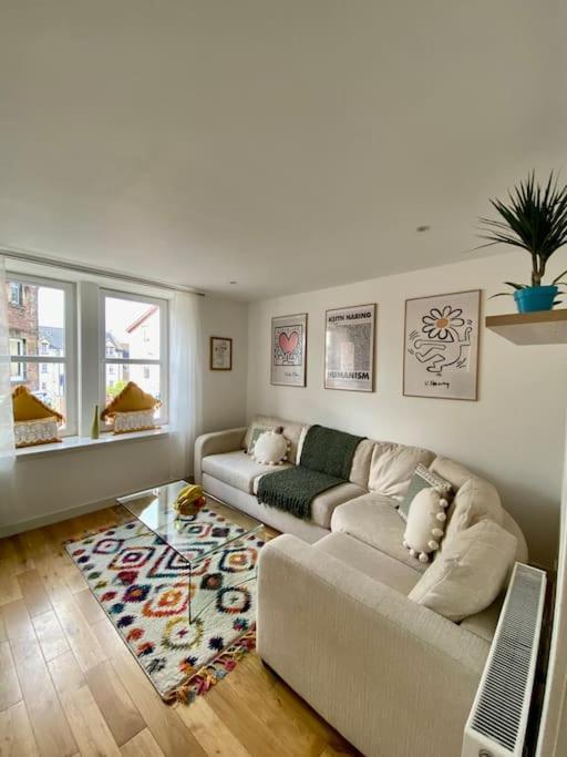 3-Bedroom Flat In The City Centre Next To The River Ness Inverness Kültér fotó