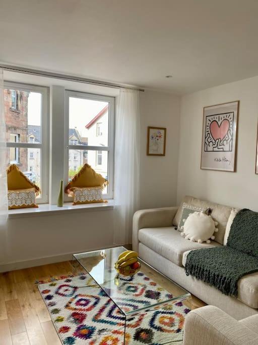 3-Bedroom Flat In The City Centre Next To The River Ness Inverness Kültér fotó